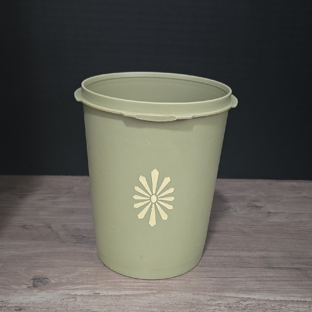 Vintage Tupperware Green Canister with Lid 811 and 812